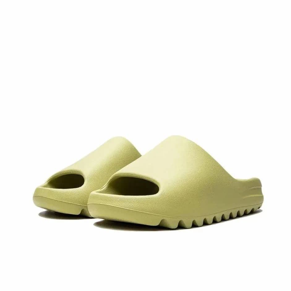 [yeezy]Yeezy slippers, when dragged in one line, feel like stepping on poop (82)